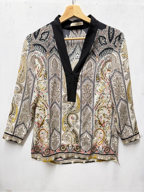 Etro Tops - Etro Black and Cream Paisley V-Neck Top